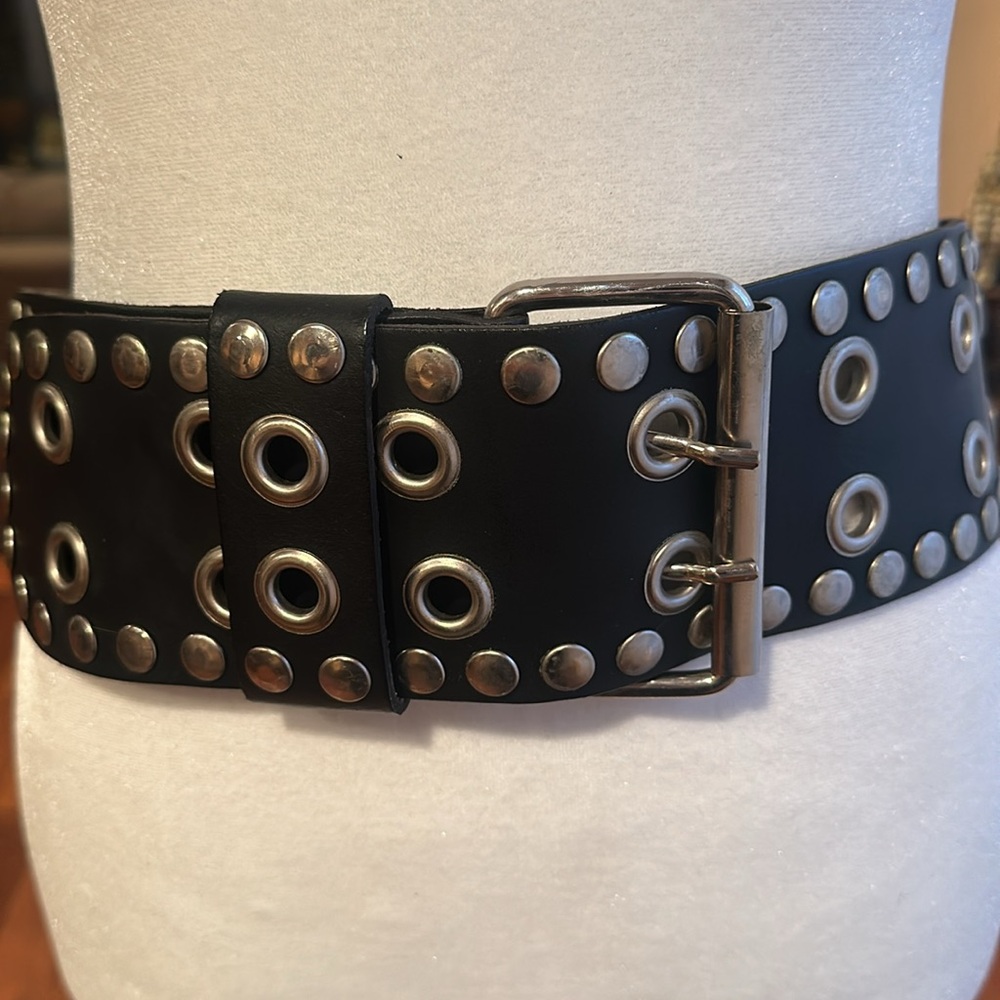 Wide Metal Studs belt - Picture 5 of 5